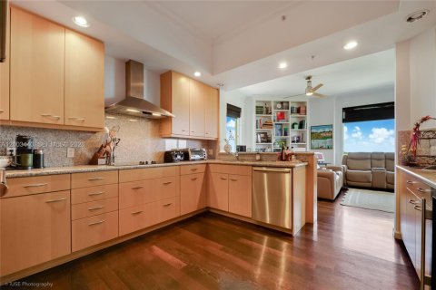 Купить кондоминиум в Корал-Гейблс, Флорида 3 спальни, 261.43м2, № 2068643 - фото 6