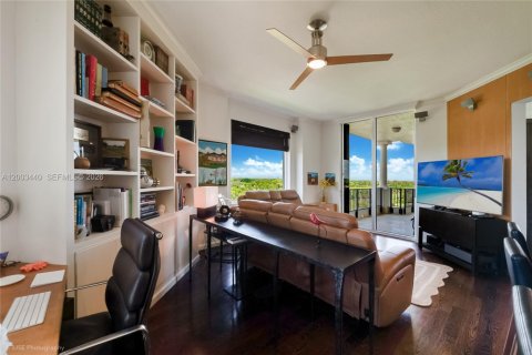 Купить кондоминиум в Корал-Гейблс, Флорида 3 спальни, 261.43м2, № 2068643 - фото 8