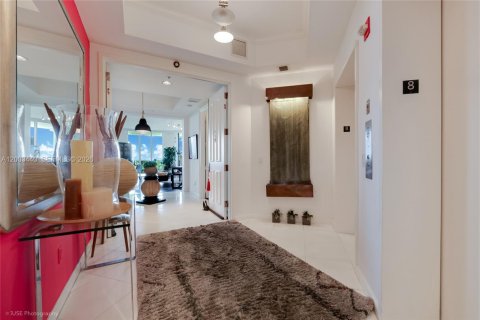 Condo in Coral Gables, Florida, 3 bedrooms  № 2068643