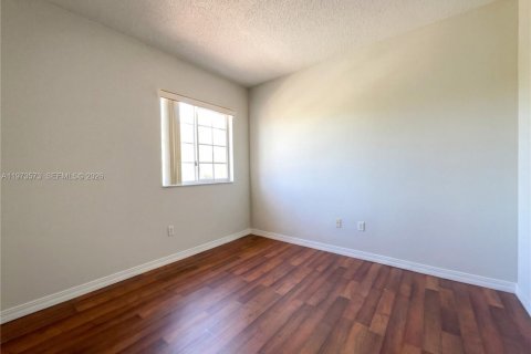 Купить виллу или дом в Хомстед, Флорида 3 спальни, 178.28м2, № 2036469 - фото 18