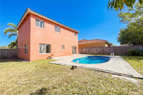 Купить виллу или дом в Хомстед, Флорида 3 спальни, 178.28м2, № 2036469 - фото 10