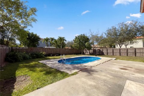 Купить виллу или дом в Хомстед, Флорида 3 спальни, 178.28м2, № 2036469 - фото 11