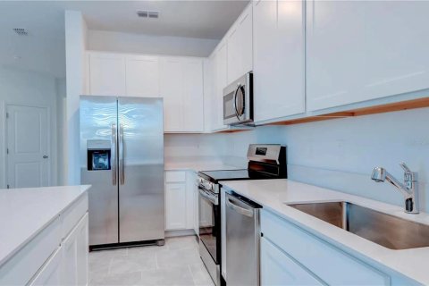 Touwnhouse à vendre à Davenport, Floride: 3 chambres, 161.46 m2 № 1733822 - photo 9