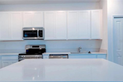 Touwnhouse à vendre à Davenport, Floride: 3 chambres, 161.46 m2 № 1733822 - photo 6