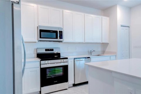 Touwnhouse à vendre à Davenport, Floride: 3 chambres, 161.46 m2 № 1733822 - photo 7