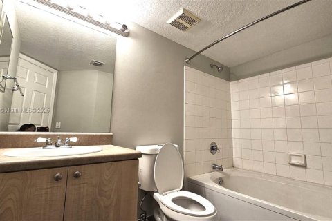 Condominio en alquiler en Boynton Beach, Florida, 3 dormitorios, 114.55 m2 № 1887792 - foto 14