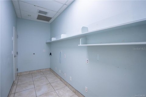 Immobilier commercial à vendre à Beverly Hills, Floride: 360.65 m2 № 2279808 - photo 27