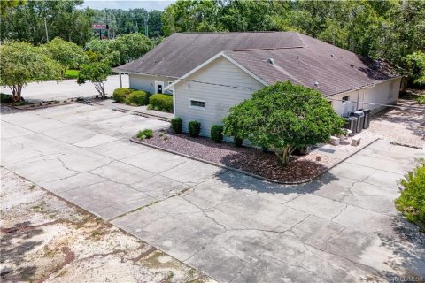 Immobilier commercial à vendre à Beverly Hills, Floride: 360.65 m2 № 2279808 - photo 6