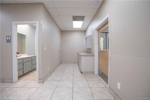 Immobilier commercial à vendre à Beverly Hills, Floride: 360.65 m2 № 2279808 - photo 22