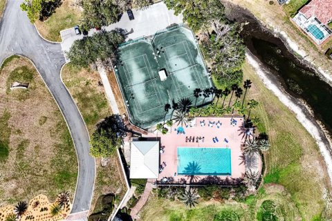 Villa ou maison à vendre à Weeki Wachee, Floride: 3 chambres, 160.72 m2 № 1744724 - photo 18