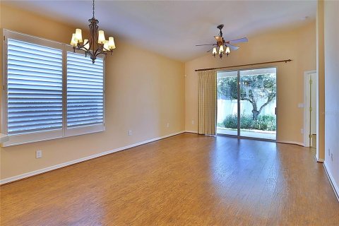 Villa ou maison à vendre à Wesley Chapel, Floride: 2 chambres, 135.08 m2 № 2234707 - photo 17