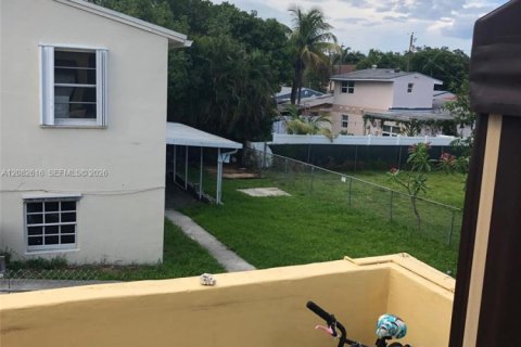 Villa ou maison à Hallandale Beach, Floride 2 chambres, 55.74 m2 № 2343598