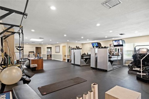 Commercial property in Saint Petersburg, Florida 537.35 sq.m. № 1722168 - photo 10