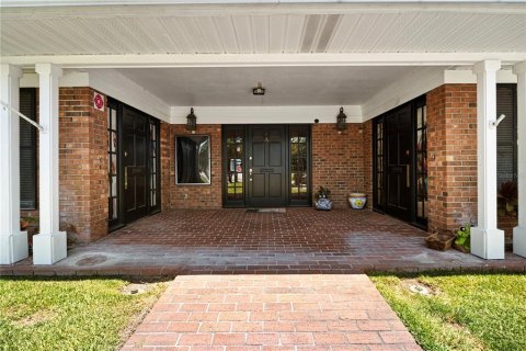 Commercial property in Saint Petersburg, Florida 537.35 sq.m. № 1722168 - photo 1