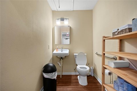 Commercial property in Saint Petersburg, Florida 537.35 sq.m. № 1722168 - photo 21
