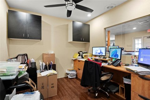 Commercial property in Saint Petersburg, Florida 537.35 sq.m. № 1722168 - photo 25
