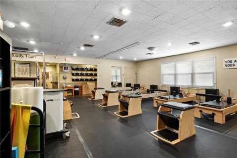 Commercial property in Saint Petersburg, Florida 537.35 sq.m. № 1722168 - photo 27