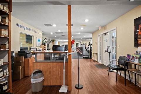 Commercial property in Saint Petersburg, Florida 537.35 sq.m. № 1722168 - photo 23