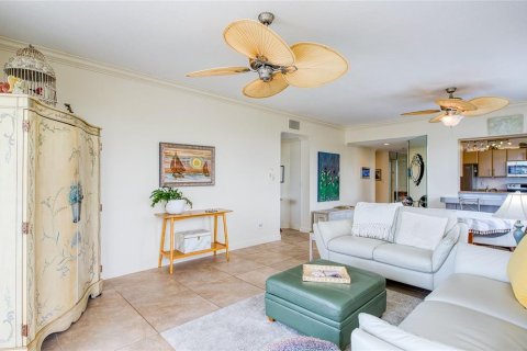 Condo in South Pasadena, Florida, 2 bedrooms № 2151910 - photo 17