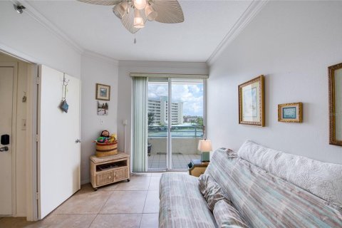 Condo in South Pasadena, Florida, 2 bedrooms № 2151910 - photo 28