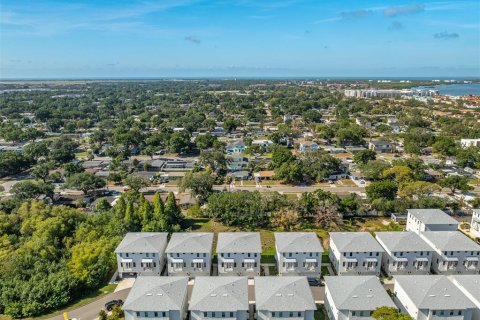 Adosado en venta en Tampa, Florida, 3 dormitorios, 197.97 m2 № 2195860 - foto 23