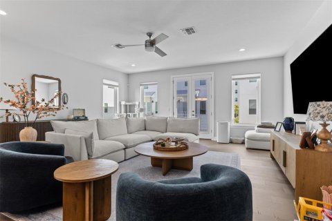 Adosado en venta en Tampa, Florida, 3 dormitorios, 197.97 m2 № 2195860 - foto 6