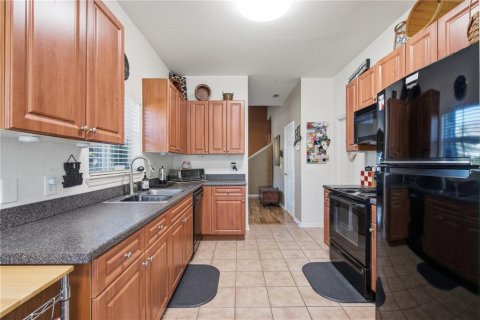Touwnhouse à vendre à Tampa, Floride: 3 chambres, 172.33 m2 № 2416302 - photo 8
