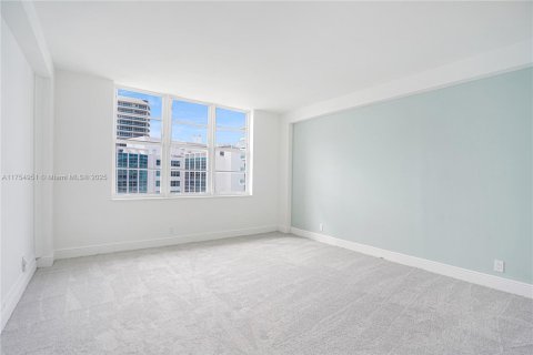 Apartamento en alquiler en Miami Beach, Florida, 2 dormitorios, 148.64 m2 № 1738332 - foto 8