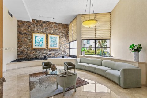 Copropriété à vendre à Hallandale Beach, Floride: 2 chambres, 99.87 m2 № 2063413 - photo 25
