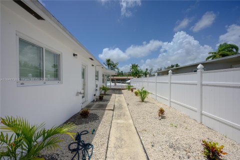 Casa en alquiler en Dania Beach, Florida, 2 dormitorios, 156.45 m2 № 2054789 - foto 2