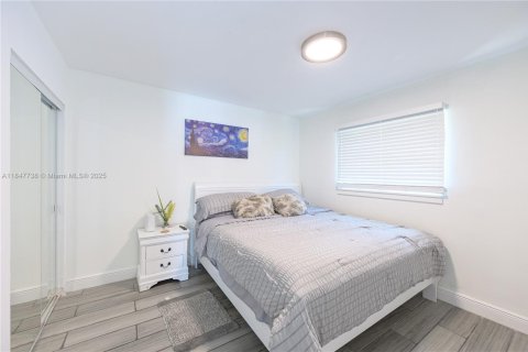 Casa en alquiler en Dania Beach, Florida, 2 dormitorios, 156.45 m2 № 2054789 - foto 22