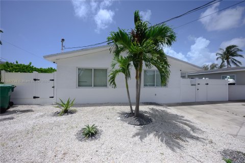 Casa en Dania Beach, Florida 2 dormitorios, 156.45 m2 № 2054789