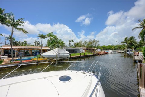 Casa en alquiler en Dania Beach, Florida, 2 dormitorios, 156.45 m2 № 2054789 - foto 24