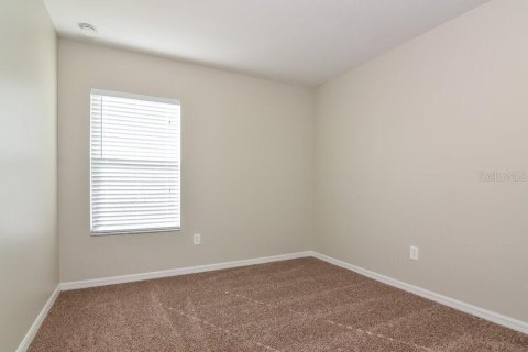 Villa ou maison à louer à Land O' Lakes, Floride: 3 chambres, 143.26 m2 № 1918116 - photo 12