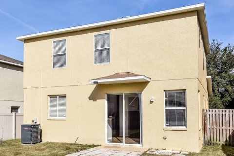 Villa ou maison à louer à Land O' Lakes, Floride: 3 chambres, 143.26 m2 № 1918116 - photo 15
