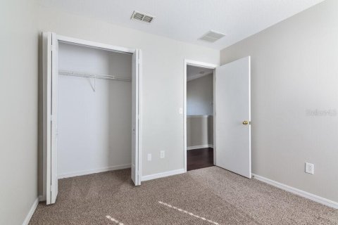 Villa ou maison à louer à Land O' Lakes, Floride: 3 chambres, 143.26 m2 № 1918116 - photo 11