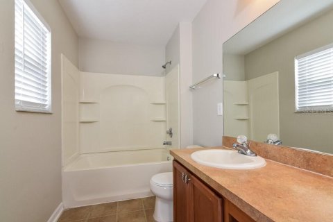 Villa ou maison à louer à Land O' Lakes, Floride: 3 chambres, 143.26 m2 № 1918116 - photo 14