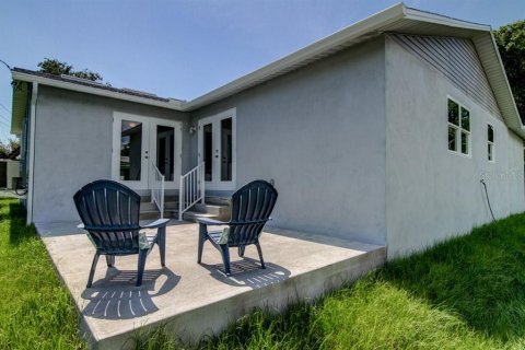 Villa ou maison à vendre à Largo, Floride: 2 chambres, 125.98 m2 № 2416295 - photo 30