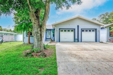 Villa ou maison à vendre à Largo, Floride: 2 chambres, 125.98 m2 № 2416295 - photo 24