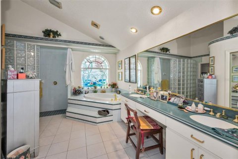 Купить виллу или дом в Палм-Харбор, Флорида 5 комнат, 299.8м2, № 1907714 - фото 21