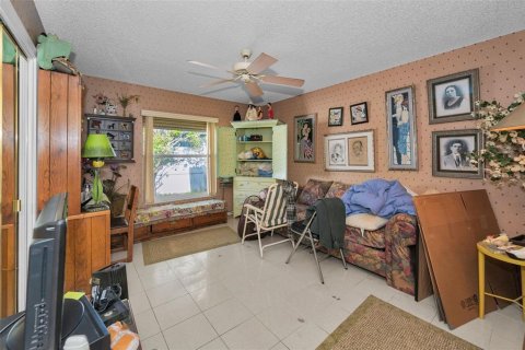 Купить виллу или дом в Палм-Харбор, Флорида 5 комнат, 299.8м2, № 1907714 - фото 28