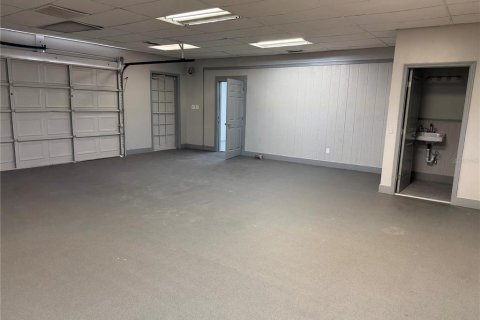 Commercial property in Tampa, Florida 273.41 sq.m. № 1105294 - photo 7