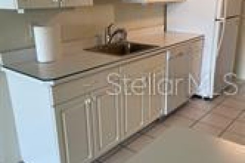 Condominio en alquiler en Sarasota, Florida, 2 dormitorios, 121.14 m2 № 1919873 - foto 6