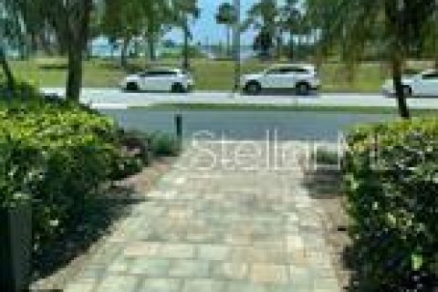 Condominio en alquiler en Sarasota, Florida, 2 dormitorios, 121.14 m2 № 1919873 - foto 18