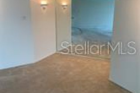 Condominio en alquiler en Sarasota, Florida, 2 dormitorios, 121.14 m2 № 1919873 - foto 2