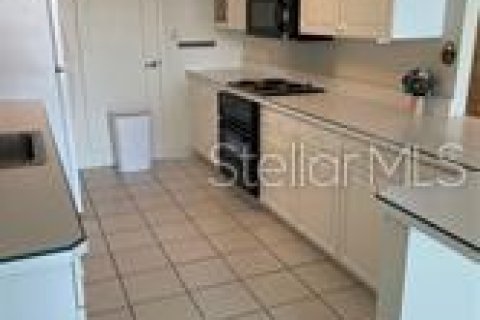 Condominio en alquiler en Sarasota, Florida, 2 dormitorios, 121.14 m2 № 1919873 - foto 5