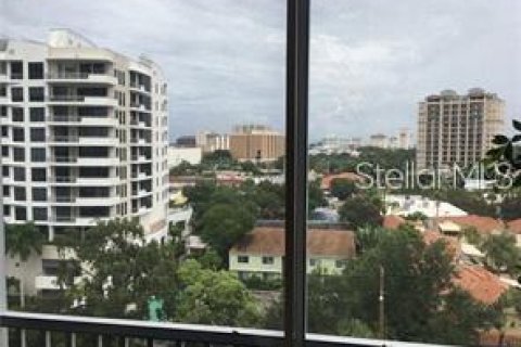 Condominio en alquiler en Sarasota, Florida, 2 dormitorios, 121.14 m2 № 1919873 - foto 11