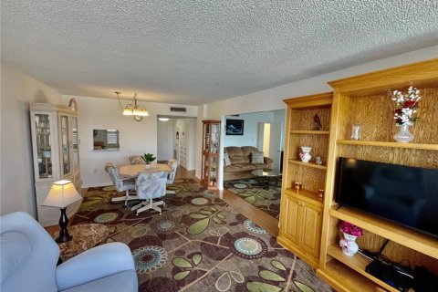 Copropriété à louer à Winter Haven, Floride: 2 chambres, 110.55 m2 № 2210618 - photo 13