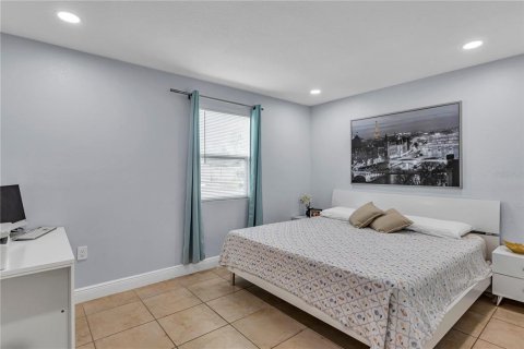 Casa en venta en Orlando, Florida, 4 dormitorios, 140.28 m2 № 2231880 - foto 15