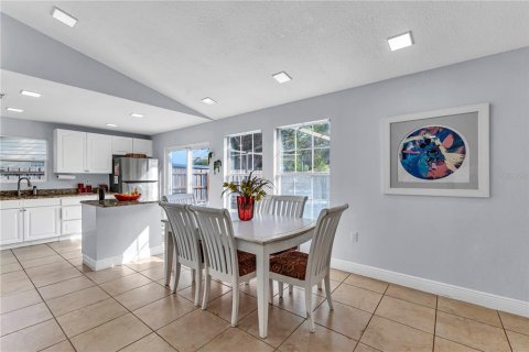Casa en venta en Orlando, Florida, 4 dormitorios, 140.28 m2 № 2231880 - foto 8
